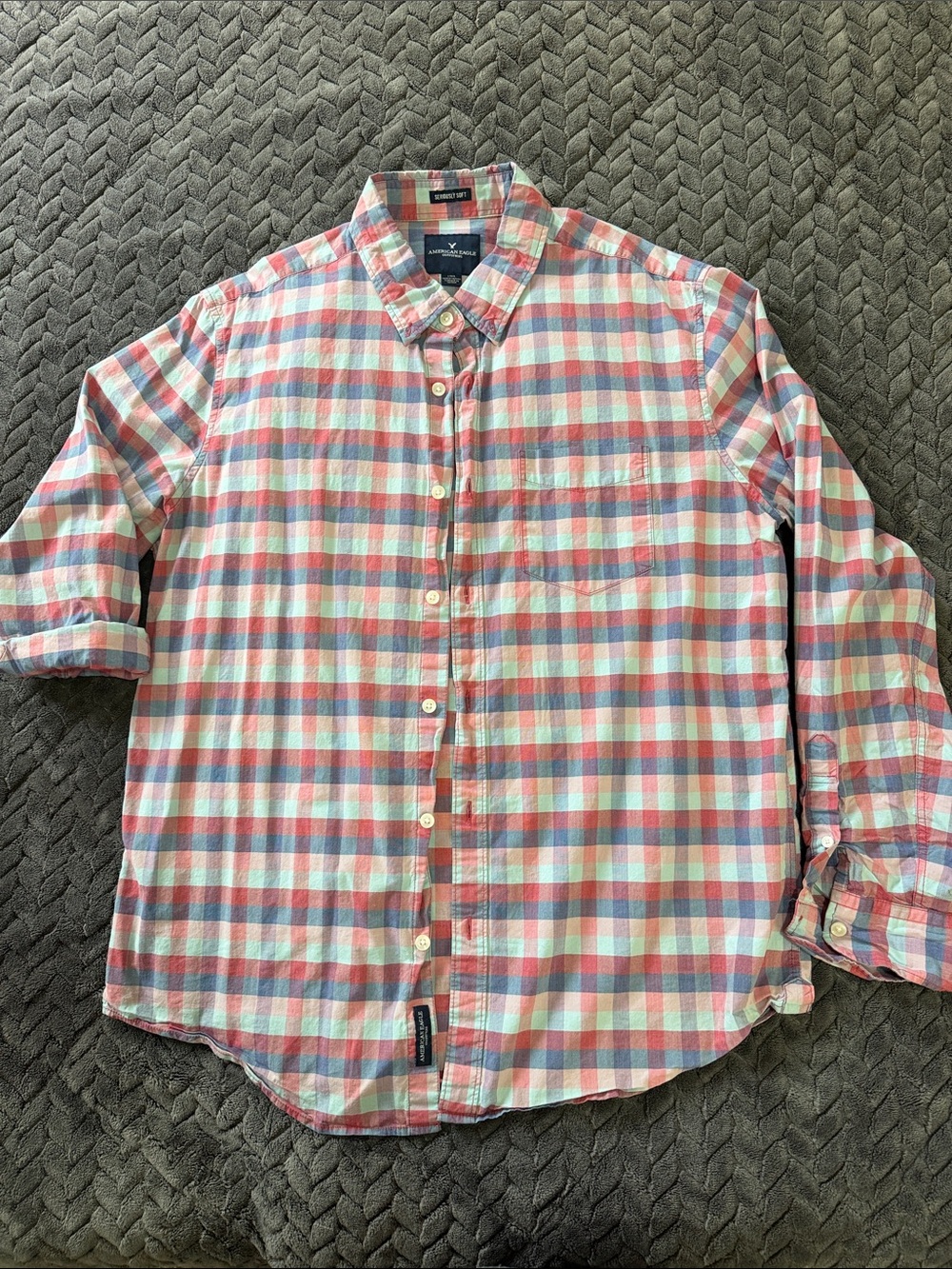 American Eagle Outfitters Pink and Light Blue Plaid Button-Down Shirt Mens Large